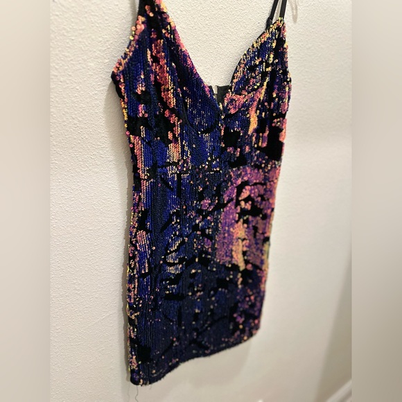 Metallic/Sequin Party Dress! - Picture 2 of 7
